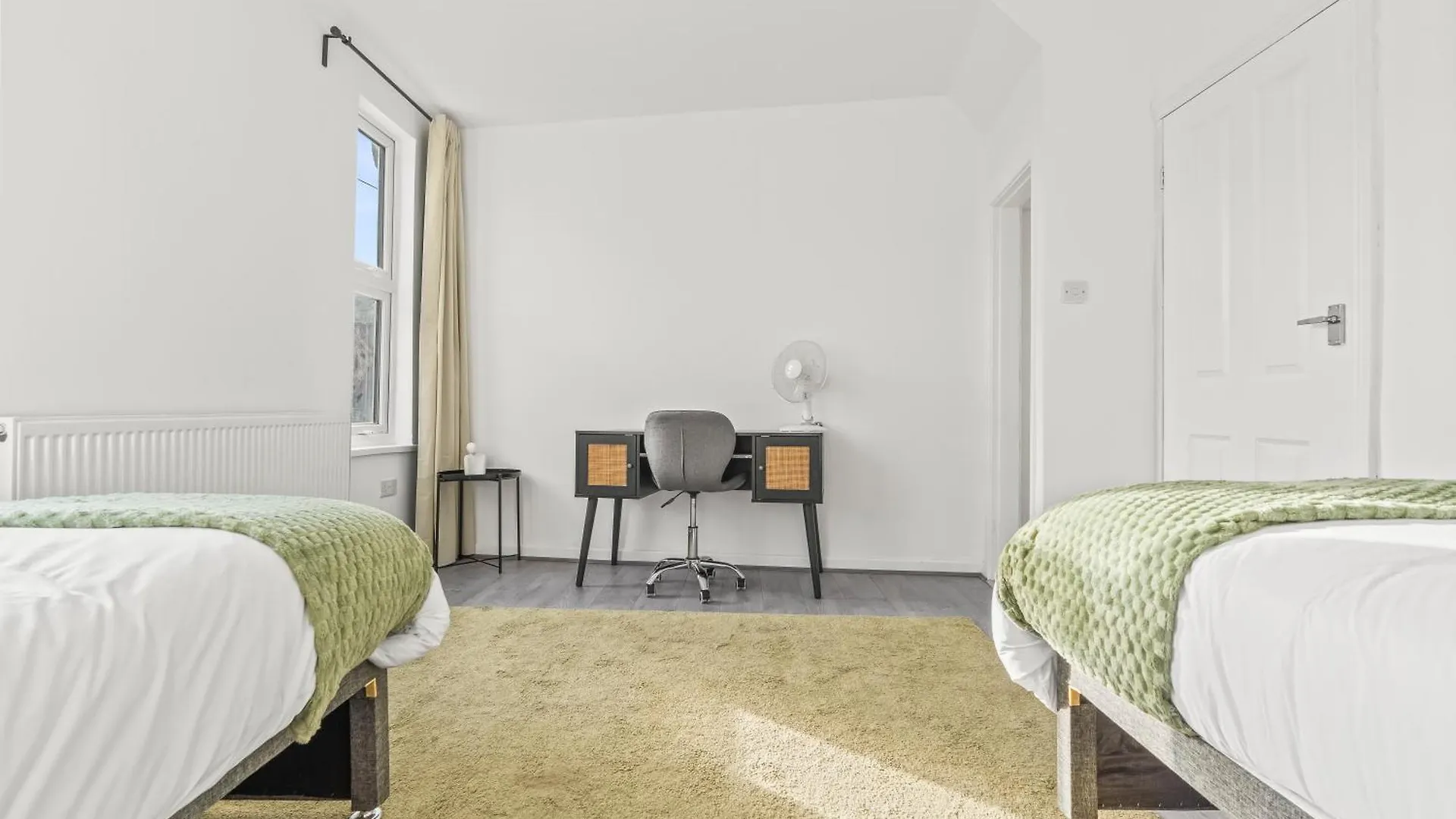 The Major Oak House II Spacious For Family And Teams Nottingham Holiday home