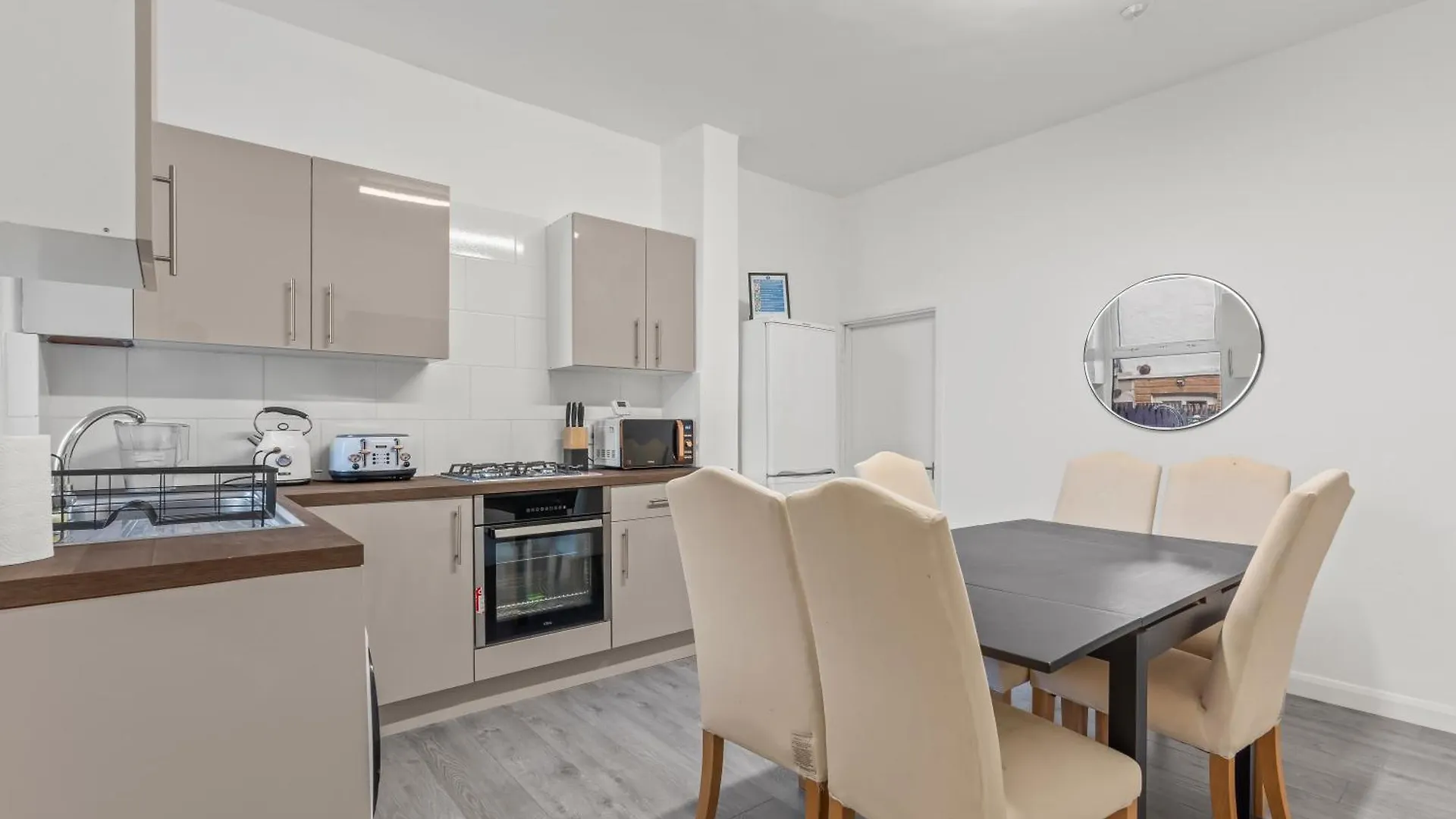 Holiday home The Major Oak House II Spacious For Family And Teams Nottingham United Kingdom